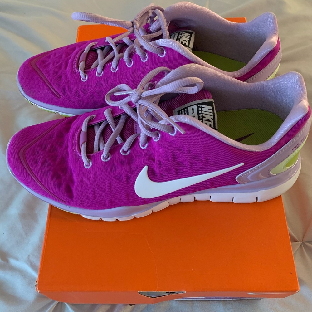 Nike Air Free trainers